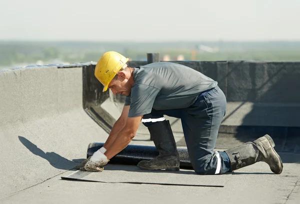 Modern Roofing Contractors Using Advanced Roofing Solutions
